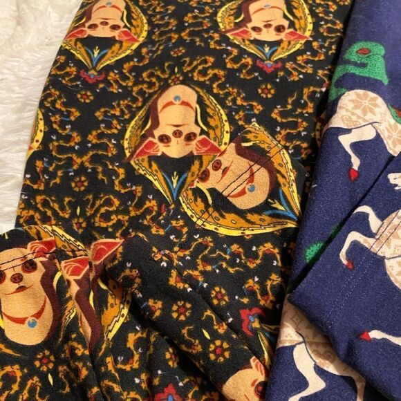 Bundle of 3 Lularoe Leggings, One Size - Picture 2 of 5